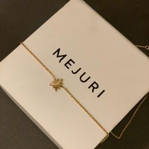 Mejuri Starburst Necklace